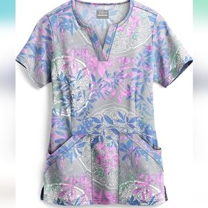 Nwot Stretchy scrub top